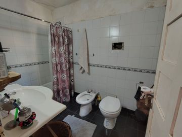 PH 4 AMBIENTES VENTA ALMAGRO TERRAZA PATIO LUMINOS