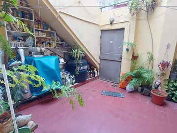 PH 4 AMBIENTES VENTA ALMAGRO TERRAZA PATIO LUMINOS