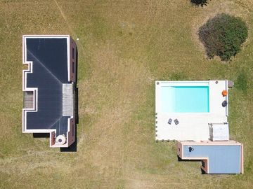 Moderna Casa Quinta en Valle Sereno. NUEVO VALOR!