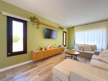 Moderna Casa Quinta en Valle Sereno. NUEVO VALOR!