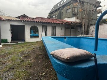 A DOS CUADRAS DEL METRO LOS DOMINICOS