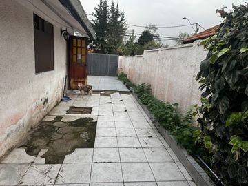 A DOS CUADRAS DEL METRO LOS DOMINICOS