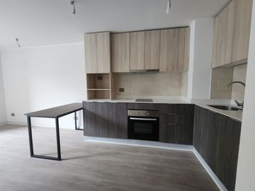 ARRIENDO DEPTO. $550.000 SALAS 36