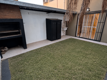 Dúplex en venta c/ cochera. Avenida Italia 1347.