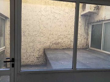 VENTA OFICINAS 2 PISOS 8 COCHERAS DEPÓSITO ALMAGRO