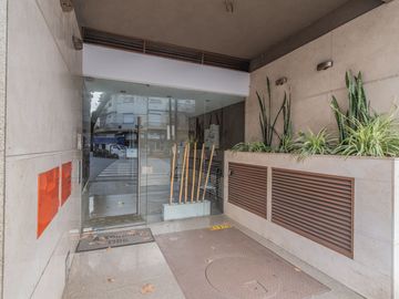 DEPARTAMENTO 2 AMBIENTES VENTA COLEGIALES LUMINOSO