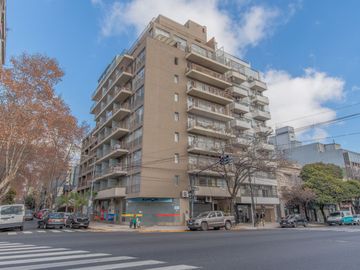 DEPARTAMENTO 2 AMBIENTES VENTA COLEGIALES LUMINOSO