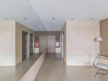 DEPARTAMENTO 2 AMBIENTES VENTA COLEGIALES LUMINOSO