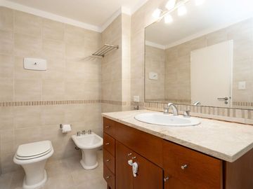 VENTA C/ RENTA EXCLUSIVO PISO EN BOULEVARD OLLEROS