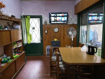 VENTA PH 3 AMBIENTES CON TERRAZA A REFACCIONAR