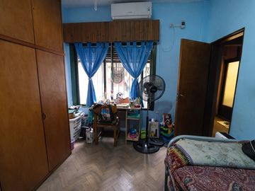 VENTA PH 3 AMBIENTES CON TERRAZA A REFACCIONAR