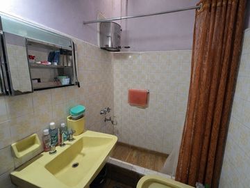 VENTA PH 3 AMBIENTES CON TERRAZA A REFACCIONAR