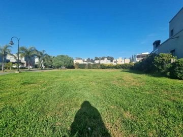 VENTA UNICO LOTE 811 M HARAS MARIA VICTORIA MORENO