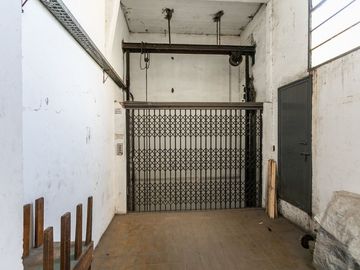 IMPORTANTE INMUEBLE COMERCIAL/INDUSTRIAL V. DEVOTO