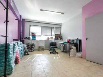 IMPORTANTE INMUEBLE COMERCIAL/INDUSTRIAL V. DEVOTO