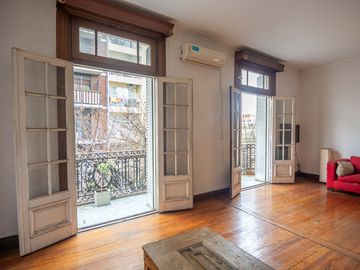 Venta departamento 4 ambientes Monserrat c balcon