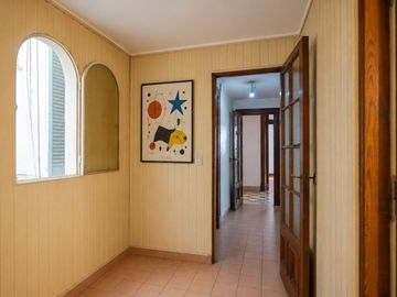 Venta departamento 4 ambientes Monserrat c balcon