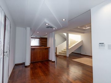 VENTA CASA 3 DORMITORIOS BARRIO ROQUE SAENZ PEÑA.