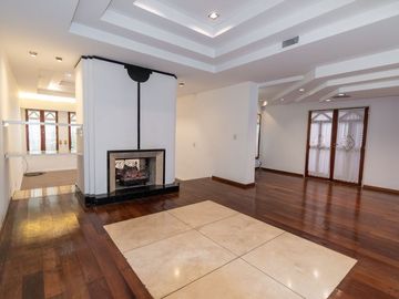 VENTA CASA 3 DORMITORIOS BARRIO ROQUE SAENZ PEÑA.