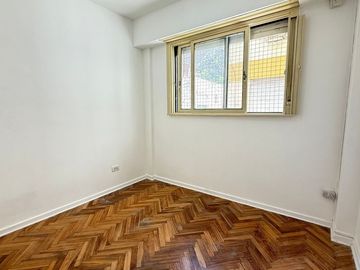 Venta depto 4 amb frente, balcón OLIVOS PERMUTA