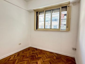 Venta depto 4 amb frente, balcón OLIVOS PERMUTA