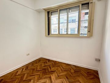 Venta depto 4 amb frente, balcón OLIVOS PERMUTA