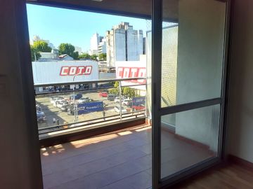VENTA MONOAMBIENTE BALCÓN COCHERAS  BUENA RENTA!!