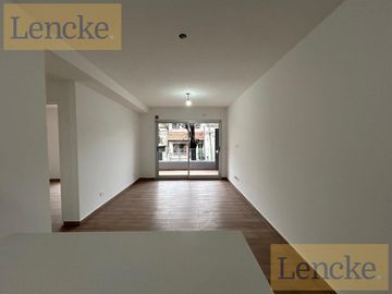 Departamento en venta, Edificio Terrazas de Victoria, 3 ambientes con balcón y parrilla, cochera