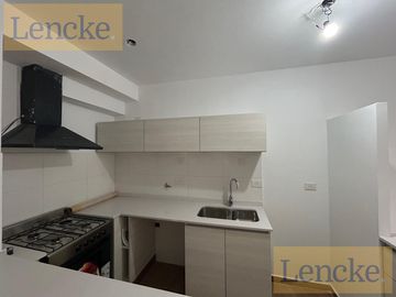 Departamento en venta, Edificio Terrazas de Victoria, 3 ambientes con balcón y parrilla, cochera