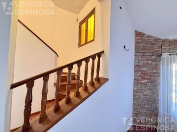 Casa de tres ambientes en venta, en Moron Sur
