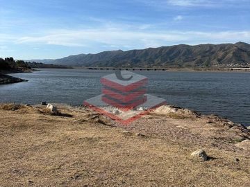 EN VENTA DEPTO DE CATEGORIA EN COMPLEJO VENETO VILLAGE EN SIQUIMAN SOBRE RUTA 38 REF: 2038