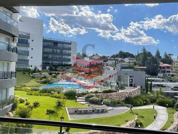 EN VENTA DEPTO DE CATEGORIA EN COMPLEJO VENETO VILLAGE EN SIQUIMAN SOBRE RUTA 38 REF: 2038