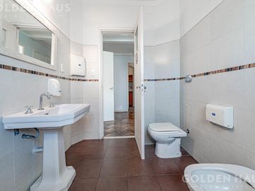 Venta Departamento Cuatro Ambientes Luminoso