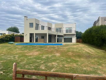 Venta o alquiler. Casa - El Canton - Islas