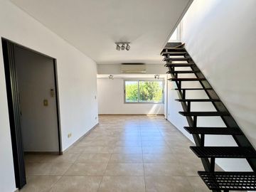 Oficina en alquiler - Castelar Norte, Carlos Casares