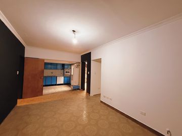 Rio De Janeiro 827 - Terreno De 10 x 25 En Venta - Belgrano, Rosario