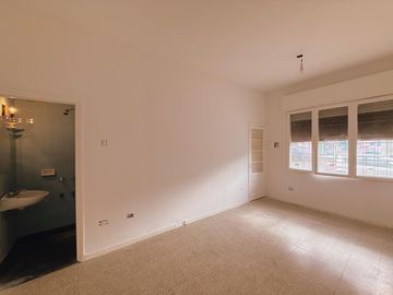 Rio De Janeiro 827 - Terreno De 10 x 25 En Venta - Belgrano, Rosario