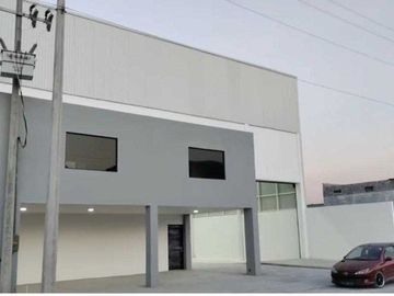 BODEGA AAA EN RENTA