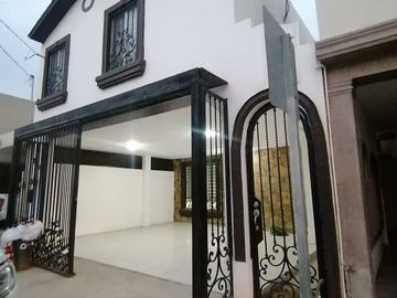 Casa en renta amueblada en Escobedo
