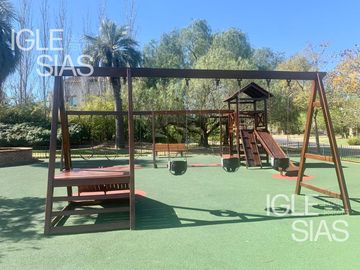 Terreno en venta al lago central en La Isla, Nordelta