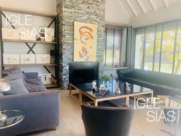 Terreno en venta al lago central en La Isla, Nordelta