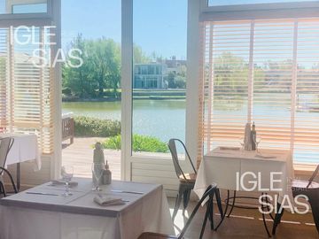 Terreno en venta al lago central en La Isla, Nordelta