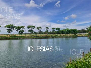 Terreno en venta al lago central en La Isla, Nordelta