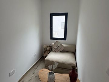 Casa 4 ambientes en Santa Elena, Pilar del este.