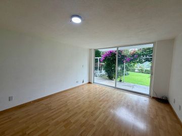 Departamento en renta La Herradura con jardín