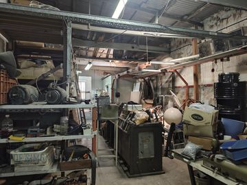 Venta local con fábrica en Balvanera