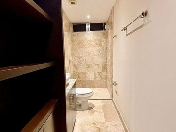 RENTA DE TOWNHOUSE AMUEBLADO DE LUJO EN MONTEBELLO