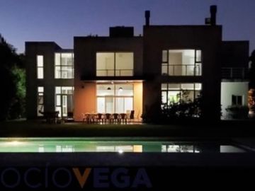 Casa en Barrio Santa Ana