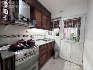 PH de tres ambientes en venta Moron