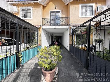 PH de tres ambientes en venta Moron